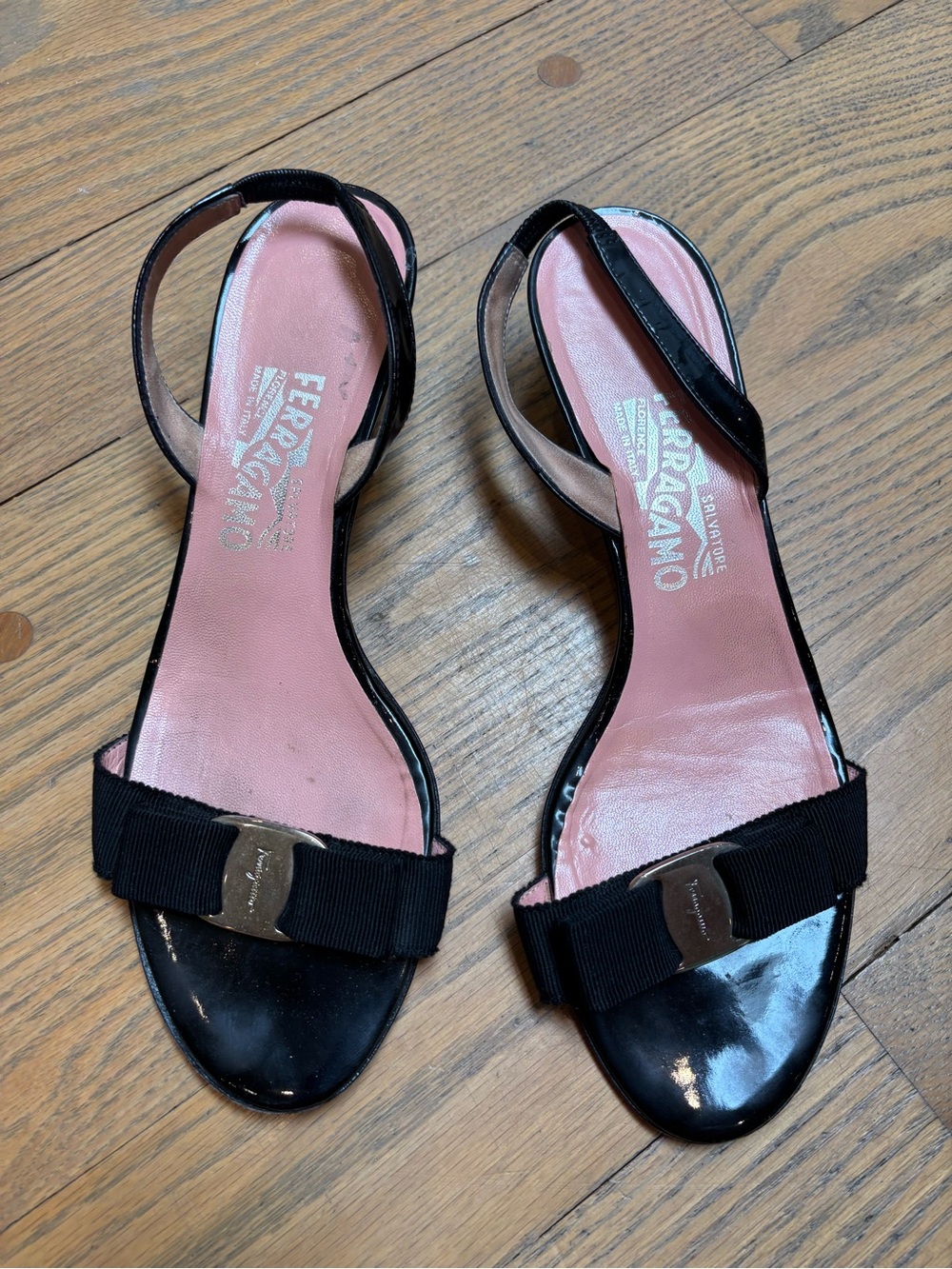 Salvatore Ferragamo Black Patent Slingback Sandals with Pink Insole 8.5